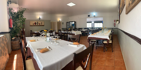 Restaurante La Perdiz Roja - C. Fray Serafín Linares, 100, 13350 Moral de Calatrava, Ciudad Real, Spain