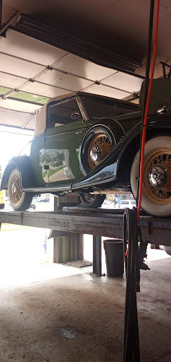 Auto Repair Shop «Meineke Car Care Center», reviews and photos, 1500 E Vernon Ave, Normal, IL 61761, USA