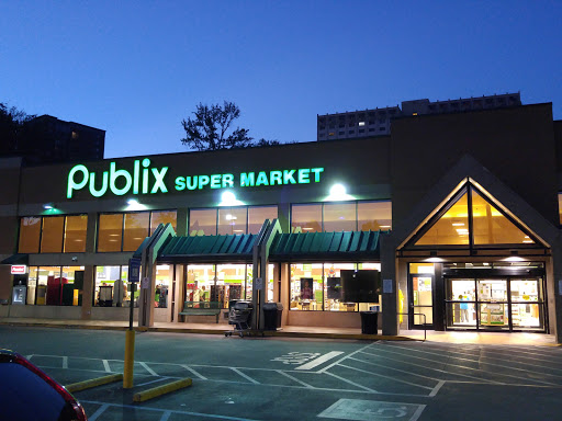 Publix Super Market at Peachtree Battle SC, 2365 Peachtree Rd NE, Atlanta, GA 30305, USA, 