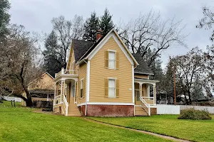 Beekman House image