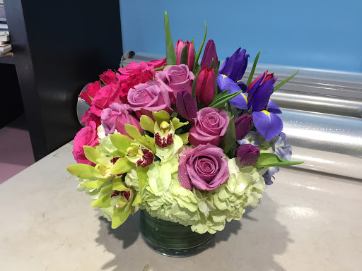 Florist «Chantilly Flowers», reviews and photos, 14514 Lee Rd E, Chantilly, VA 20151, USA