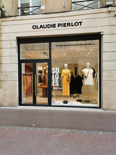Claudie Pierlot à Metz