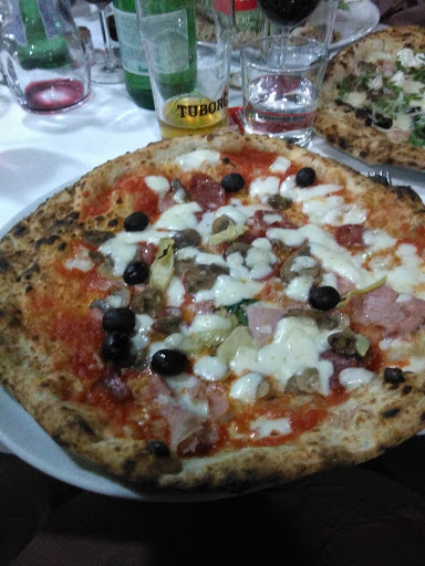 Trattoria pizzeria Al Posto Accanto in Pesco Sannita, Provincia di Benevento