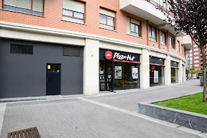 Pizza HUT Barakaldo - Comida a Domicilio image