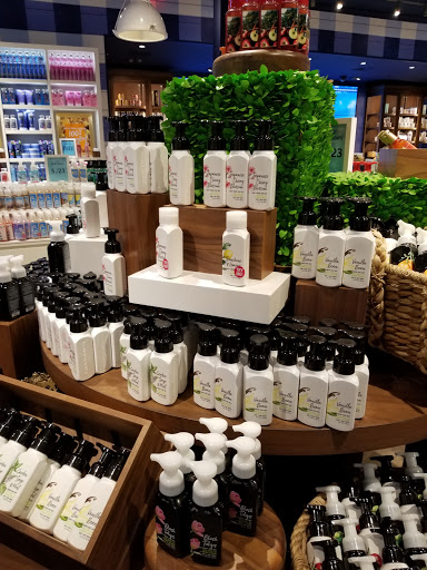 Shopping Mall «East Towne Mall», reviews and photos, 89 E Towne Mall, Madison, WI 53704, USA