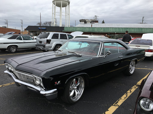 Used Car Dealer «North Shore Classics (Classic Car Dealership)», reviews and photos, 149 N Seymour Ave, Mundelein, IL 60060, USA