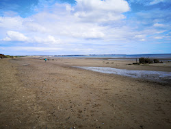 Fraisthorpe beach'in fotoğrafı dağlarla çevrili