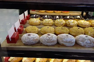 Krispy Kreme Pondok Indah Mall2 image