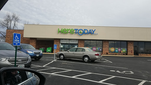 Discount Store «Here Today St Charles», reviews and photos, 800 S Duchesne Dr, St Charles, MO 63301, USA
