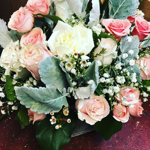 Florist «Illusion Florist & Events», reviews and photos, 12231 SE Stark St, Portland, OR 97233, USA