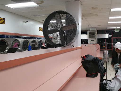 Lee Laundromat