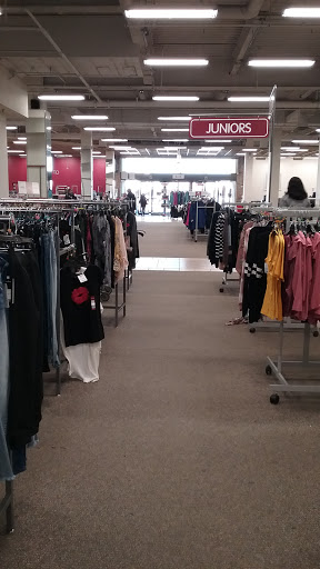 Clothing Store «Burlington Coat Factory», reviews and photos, 24 Wayne Hills Mall, Wayne, NJ 07470, USA