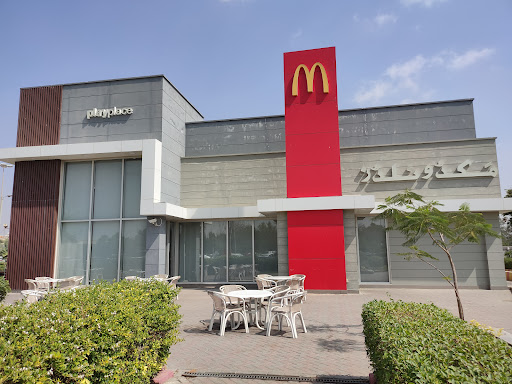 McDonalds - V5X9+JC5، جناح ٹرمینل، Parking Complex, Quaid-e- Azam International Airport،، فیصل چھاؤنی،, Karachi, Karachi City, Sindh 75200،, Pakistán