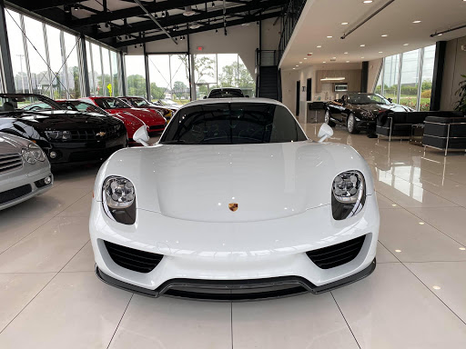 Car Dealer «Chicago Motor Cars», reviews and photos, 27W110 North Ave, West Chicago, IL 60185, USA