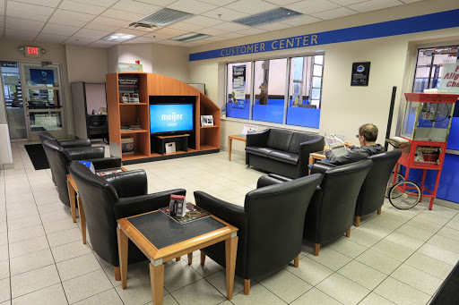 Used Car Dealer «Suburban Honda», reviews and photos, 25100 Haggerty Rd, Farmington Hills, MI 48335, USA