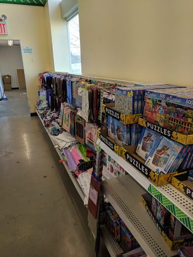 Dollar Store «Dollar Tree», reviews and photos, 806 Pelham Pkwy #4, Pelham, NY 10803, USA