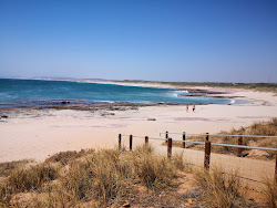Red Bluff Beach'in fotoğrafı ve yerleşim