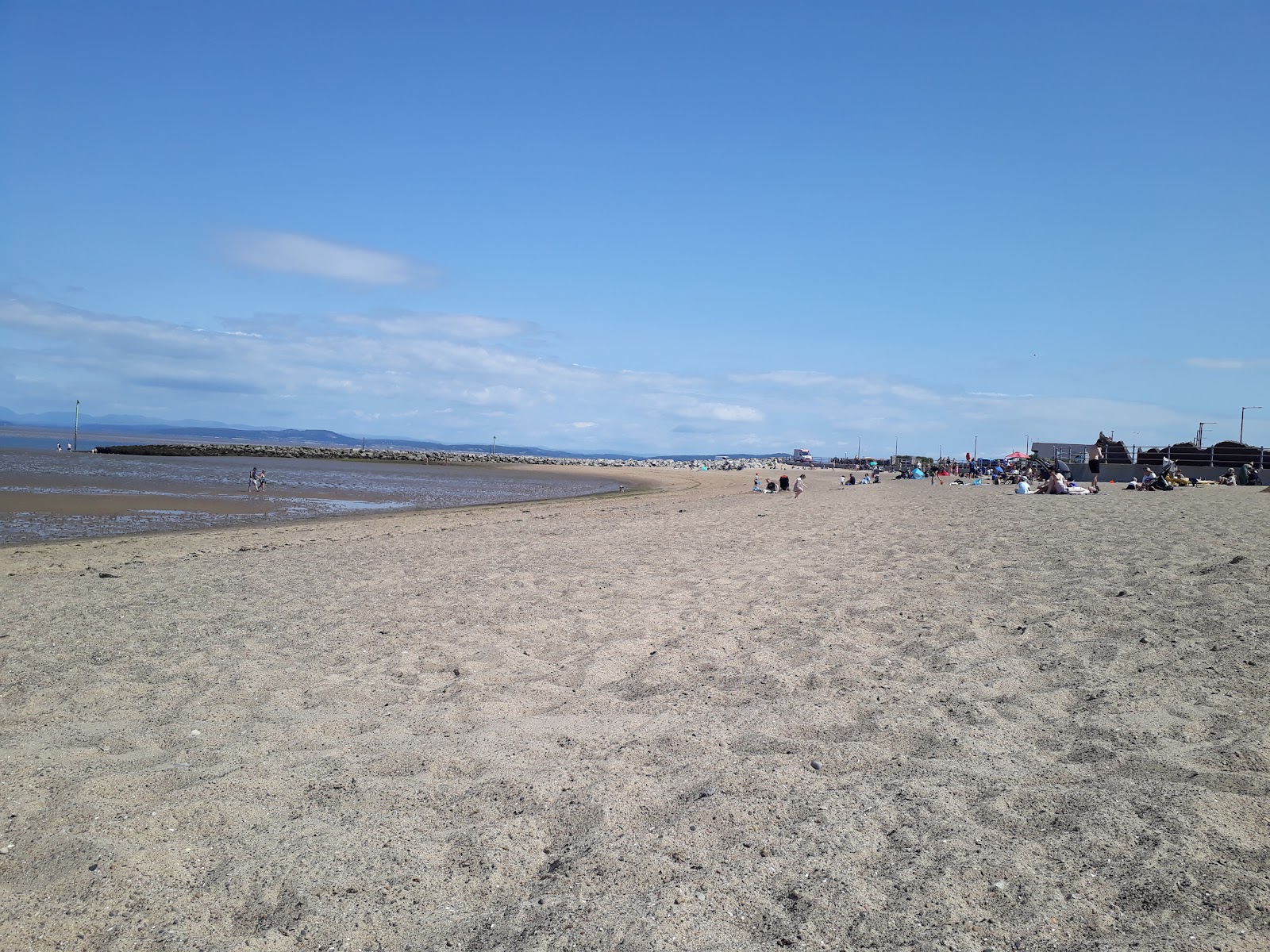 Foto van Finish Beach met ruim strand