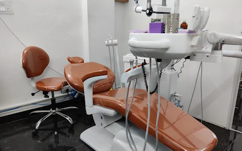 City dental clinic image