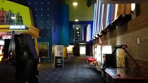 Movie Theater «Regal Cinemas Cascade 16 IMAX & RPX», reviews and photos, 1101 SE 160th Ave, Vancouver, WA 98683, USA