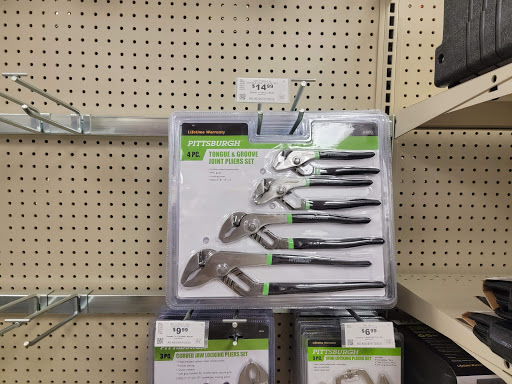 Hardware Store «Harbor Freight Tools», reviews and photos, 2160 S Sheridan Rd, Tulsa, OK 74129, USA