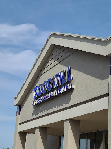 Donations Center «Goodwill Donation Center», reviews and photos
