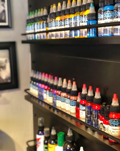 Tattoo Shop «Heavy Water Tattoo», reviews and photos, 22606 E Cliff Dr, Santa Cruz, CA 95062, USA