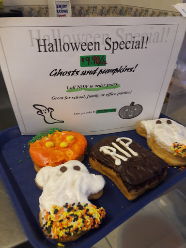 Donut Shop «Daylight Donuts», reviews and photos, 821 Carbondale Dr, Dacono, CO 80514, USA