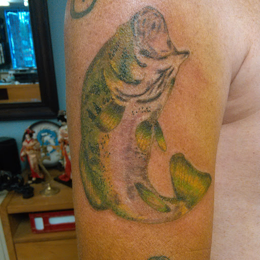 Tattoo Shop «East Coast Dragon Tattoo», reviews and photos, 577 Deltona Blvd, Deltona, FL 32725, USA