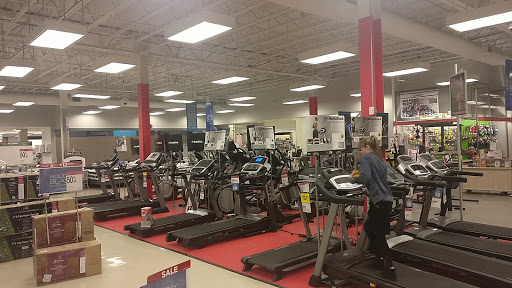 Department Store «Sears», reviews and photos, 425 Union St, Waterbury, CT 06706, USA