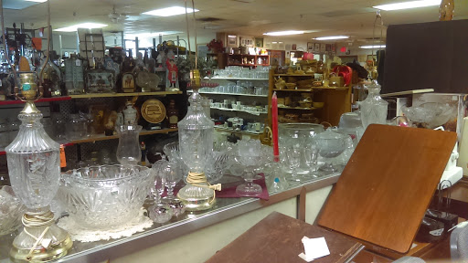 Thrift Store «H2O Help & Hope To Others», reviews and photos, 451 SE Maple St, Dallas, OR 97338, USA