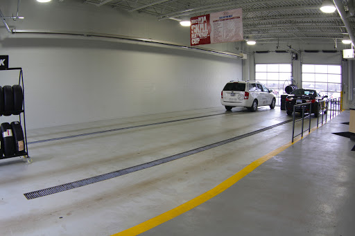 Hyundai Dealer «Fox Hyundai», reviews and photos, 4141 28th St SE, Grand Rapids, MI 49512, USA