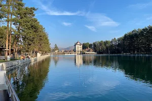 Park Jezero image