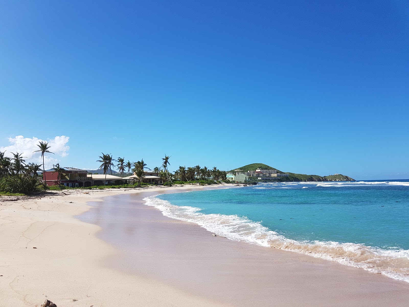Photo de Pelican Cove beach avec un niveau de propreté de assez propre