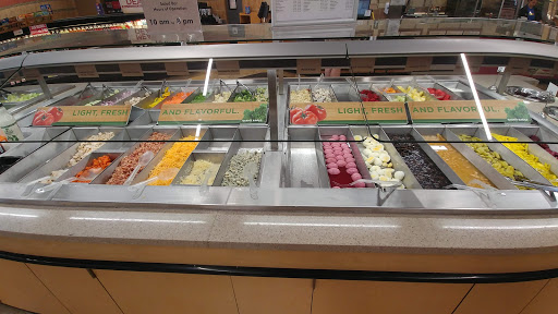 Supermarket «Giant Eagle Supermarket», reviews and photos, 108 W Main St, Louisville, OH 44641, USA