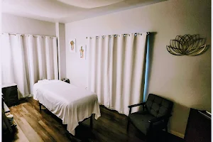 Indigo Healing Acupuncture & Massage image