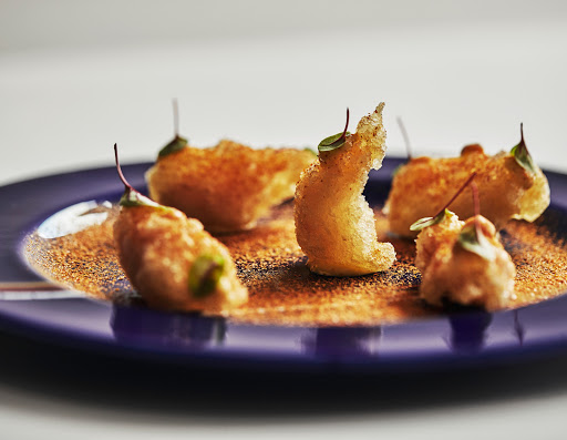 Luxury Hotel «Four Seasons Hotel at The Surf Club, Surfside, Florida», reviews and photos, 9101 Collins Ave, Surfside, FL 33154, USA