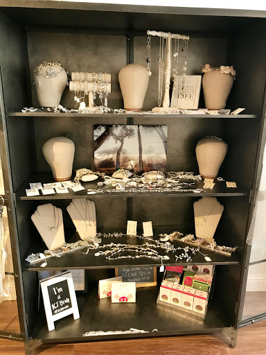 Bridal Shop «Kinsley James Couture Bridal», reviews and photos, 1623 Mt Diablo Blvd, Walnut Creek, CA 94596, USA