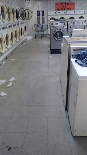 Super Clean Coin Laundry image 6
