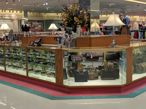 Department Store «Von Maur», reviews and photos, 4000 North Point Cir, Alpharetta, GA 30022, USA