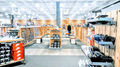 Shoe Store «DSW Designer Shoe Warehouse», reviews and photos, 2921 Rio Grande Blvd #100, Euless, TX 76039, USA