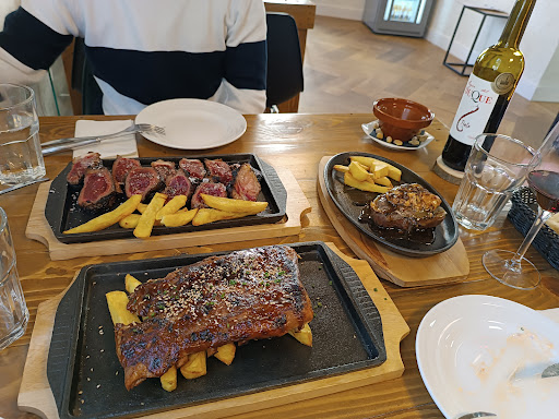 Asador Candelá Leña & Brasas en Camas