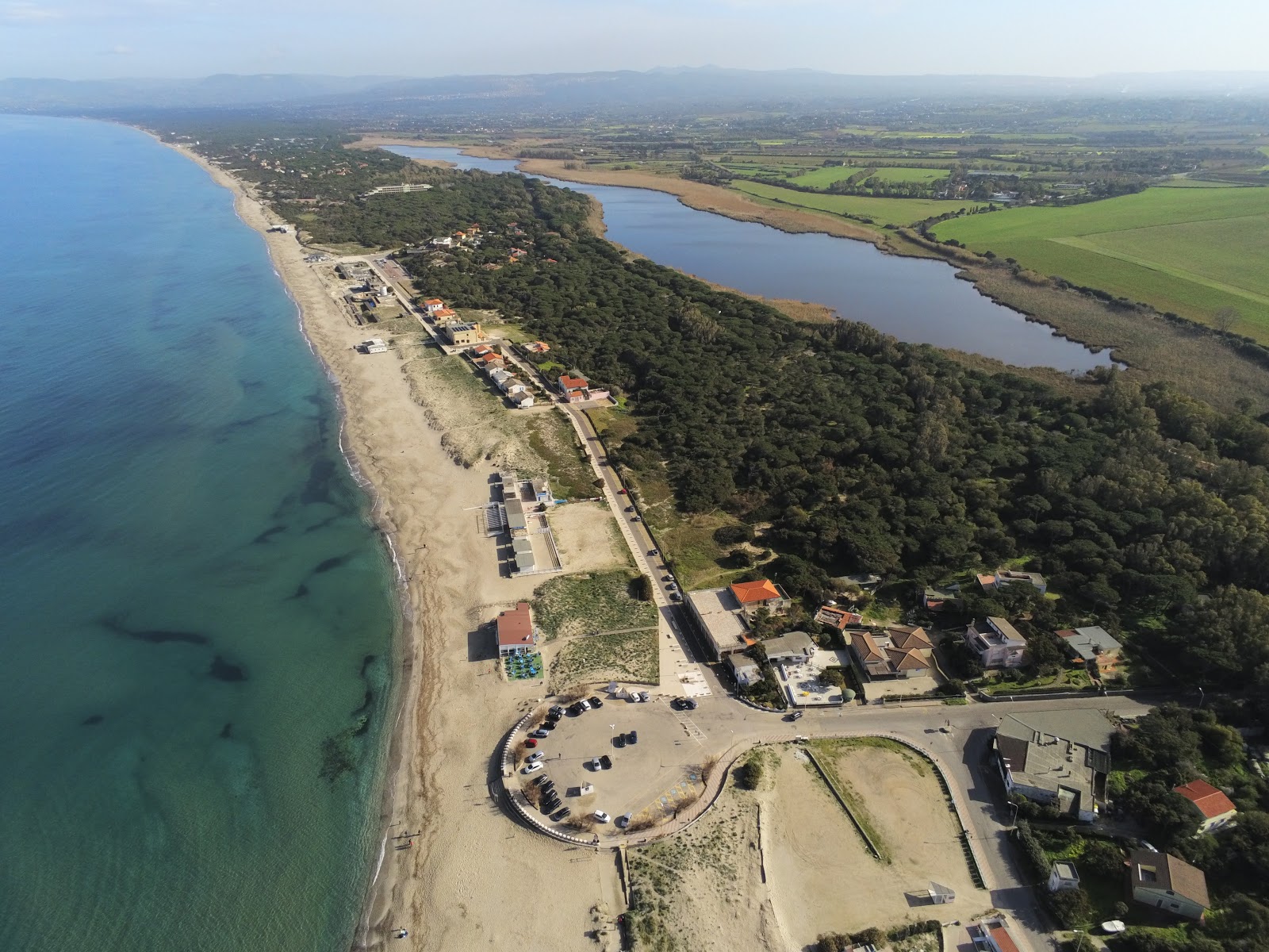 Platamona Plajı'in fotoğrafı çok temiz temizlik seviyesi ile