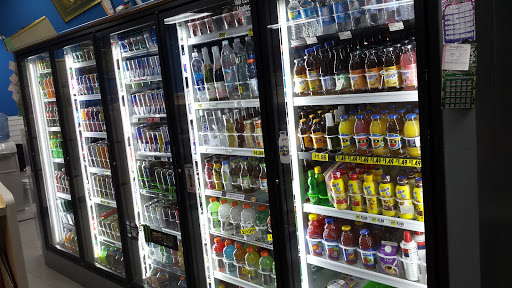 Liquor Store «QUICK PICK LIQUORS», reviews and photos, 635 N Midlothian Rd, Mundelein, IL 60060, USA