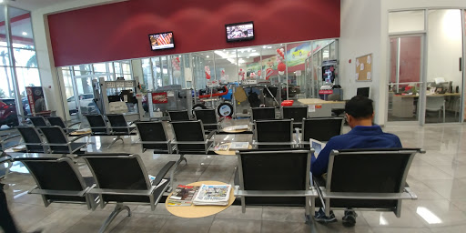 Car Dealer «Toyota of South Florida», reviews and photos, 9775 NW 12th St, Doral, FL 33172, USA