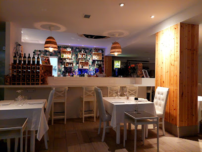 Dreams Restaurant Bar - Av. de Tirajana, 17, 35100 San Bartolomé de Tirajana, Las Palmas, Spain