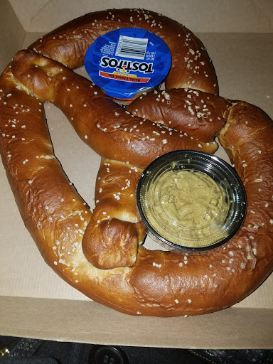 Movie Theater «AMC Showplace Schererville 12», reviews and photos, 1400 Eagle Ridge Dr, Schererville, IN 46375, USA