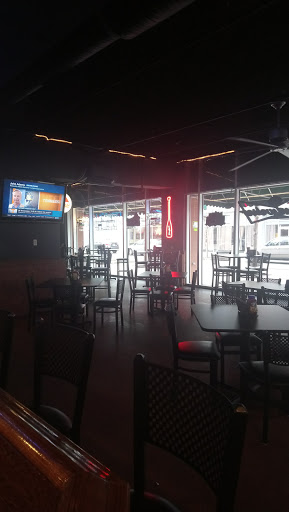 American Restaurant «The Garage Pub & Grill», reviews and photos, 308 4th St, Columbus, IN 47201, USA