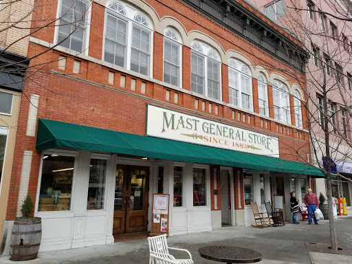 General Store «Mast General Store Hendersonville», reviews and photos, 527 N Main St, Hendersonville, NC 28792, USA