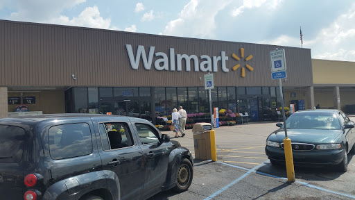 Discount Store «Walmart», reviews and photos, 1850 N Main St, Rushville, IN 46173, USA